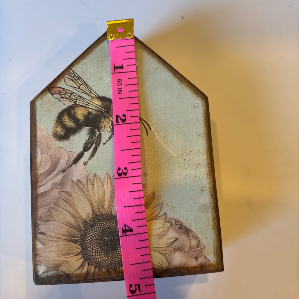 SET/5 3 Wood House Decor with Bee Design, Tray, Garland - Picture 11 of 12